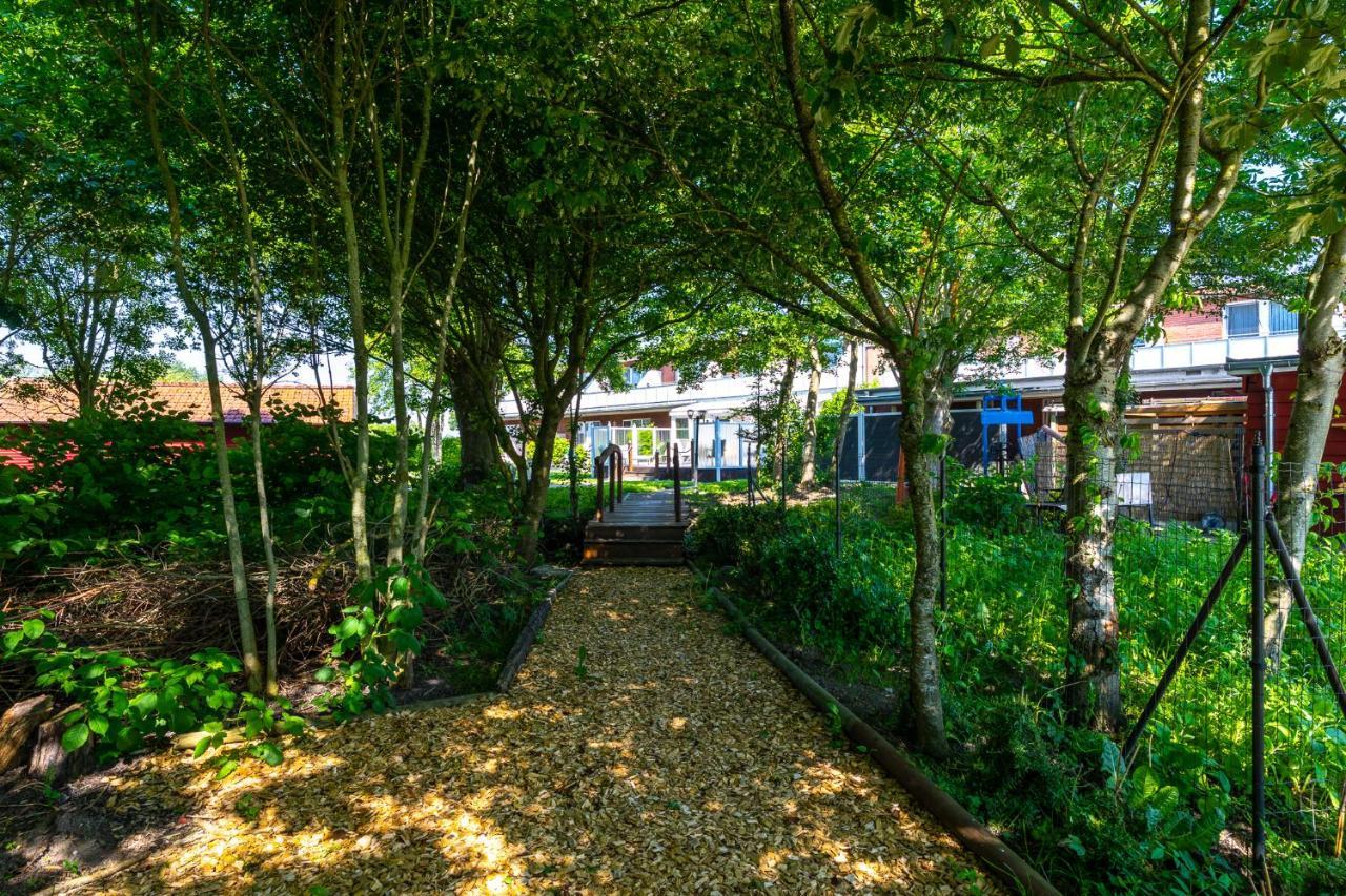 Hotel Nordstern Neuharlingersiel Exteriör bild